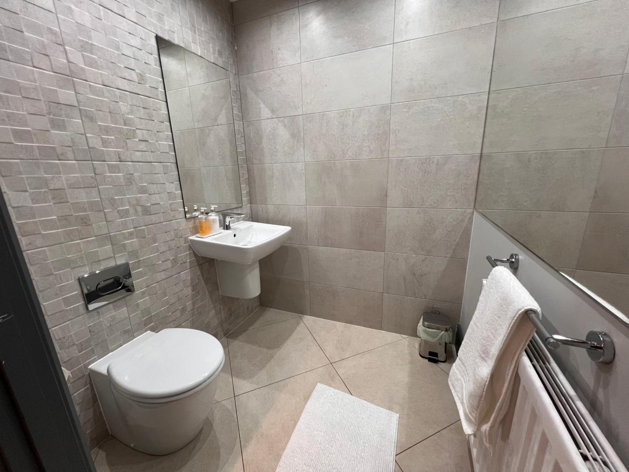Luxury Durham Home In Dh1, Free Parking, No Fees Экстерьер фото
