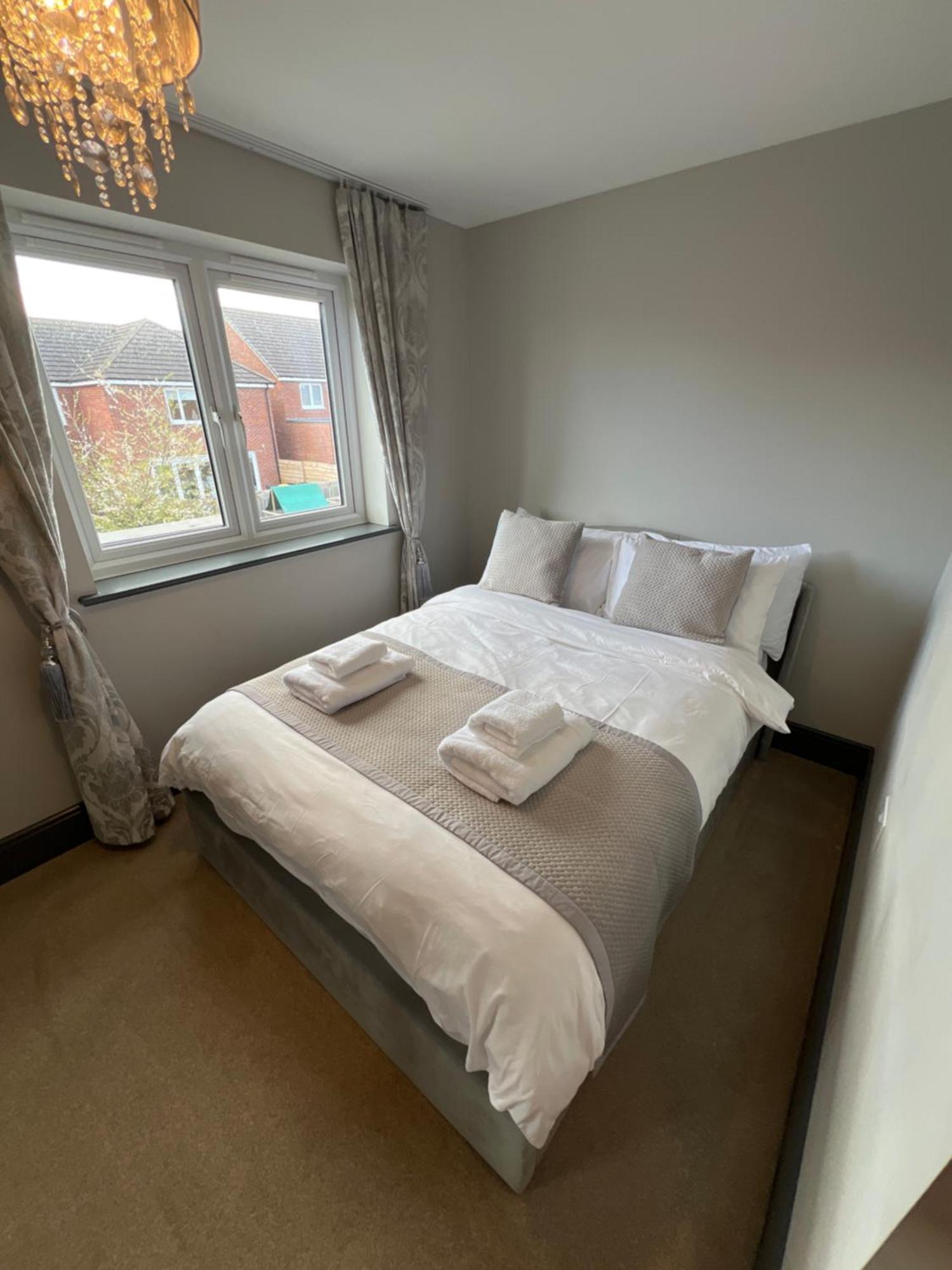 Luxury Durham Home In Dh1, Free Parking, No Fees Экстерьер фото