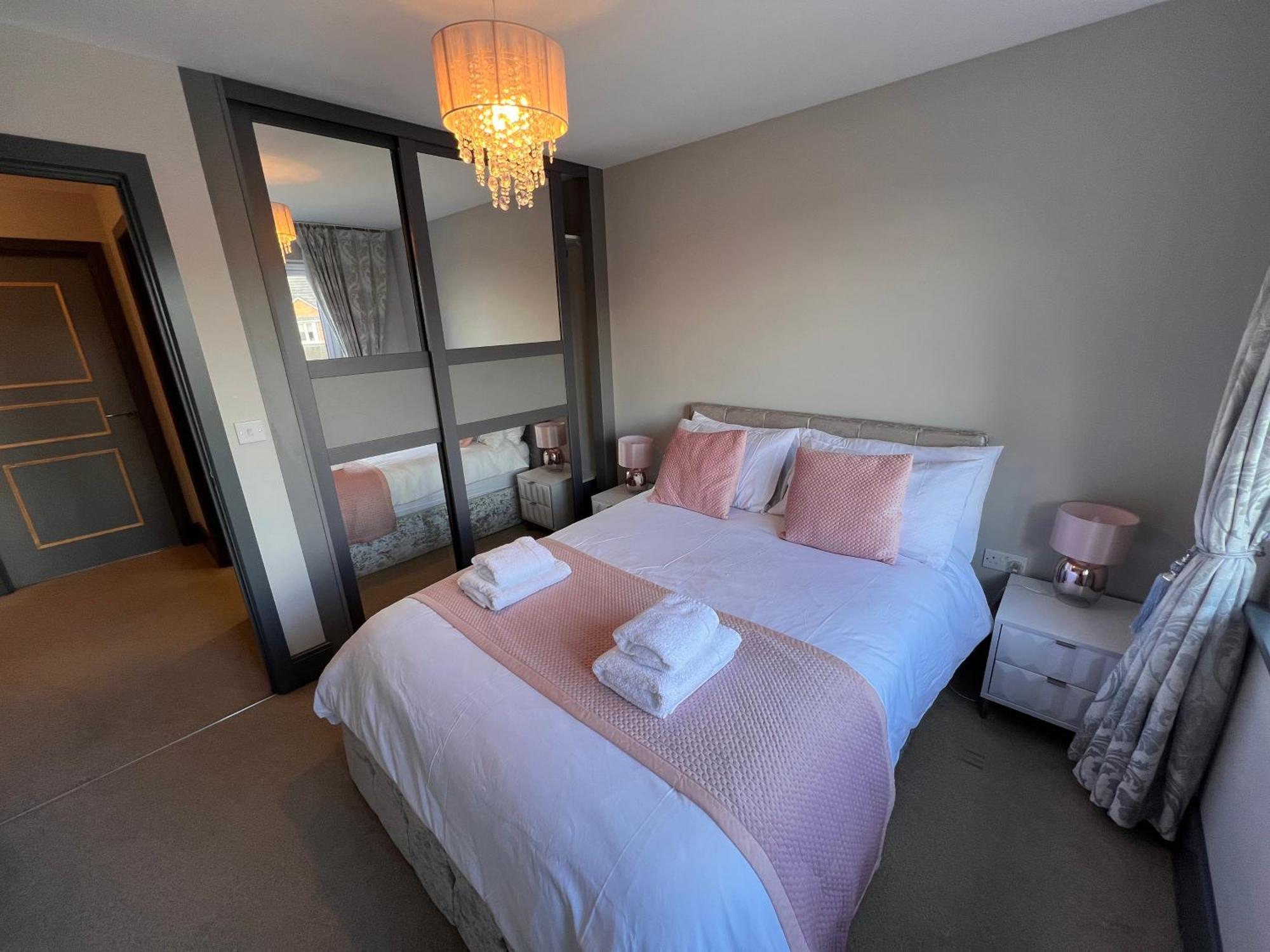 Luxury Durham Home In Dh1, Free Parking, No Fees Экстерьер фото